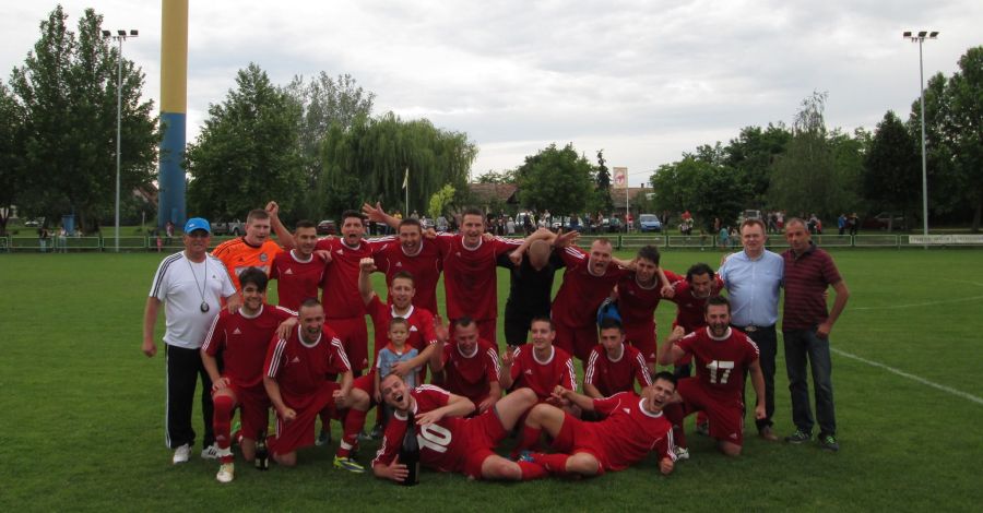 Az Aba a 2015/2016-os évadban bajnoki címet ünnepelhetett a Megye II-ben - fotó: Aba-Sárvíz FC